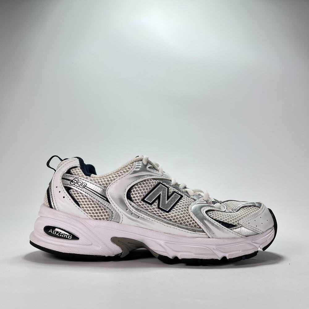 New Balance 530 White Silver Retro Running Shoes Sneakers MR530SG Women’s Size 7